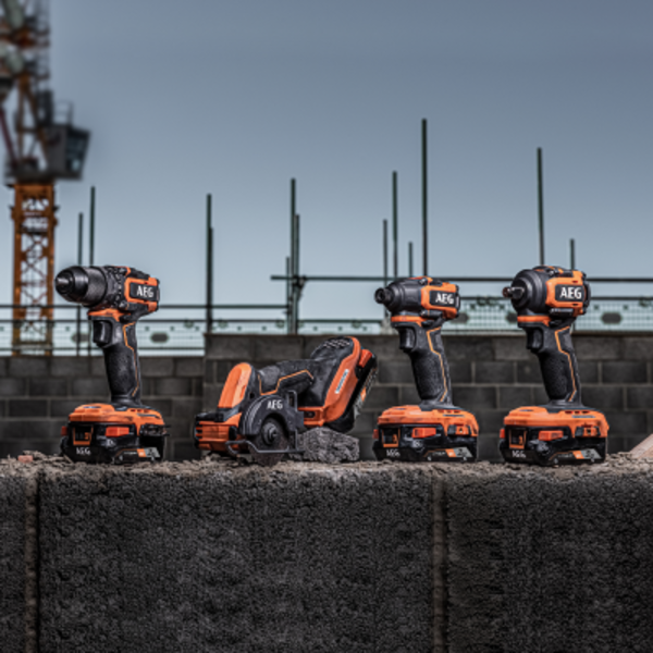 AEG 18V Brushless Sub Compact 4-Mode Impact Driver (A18SIDBL0) in action 