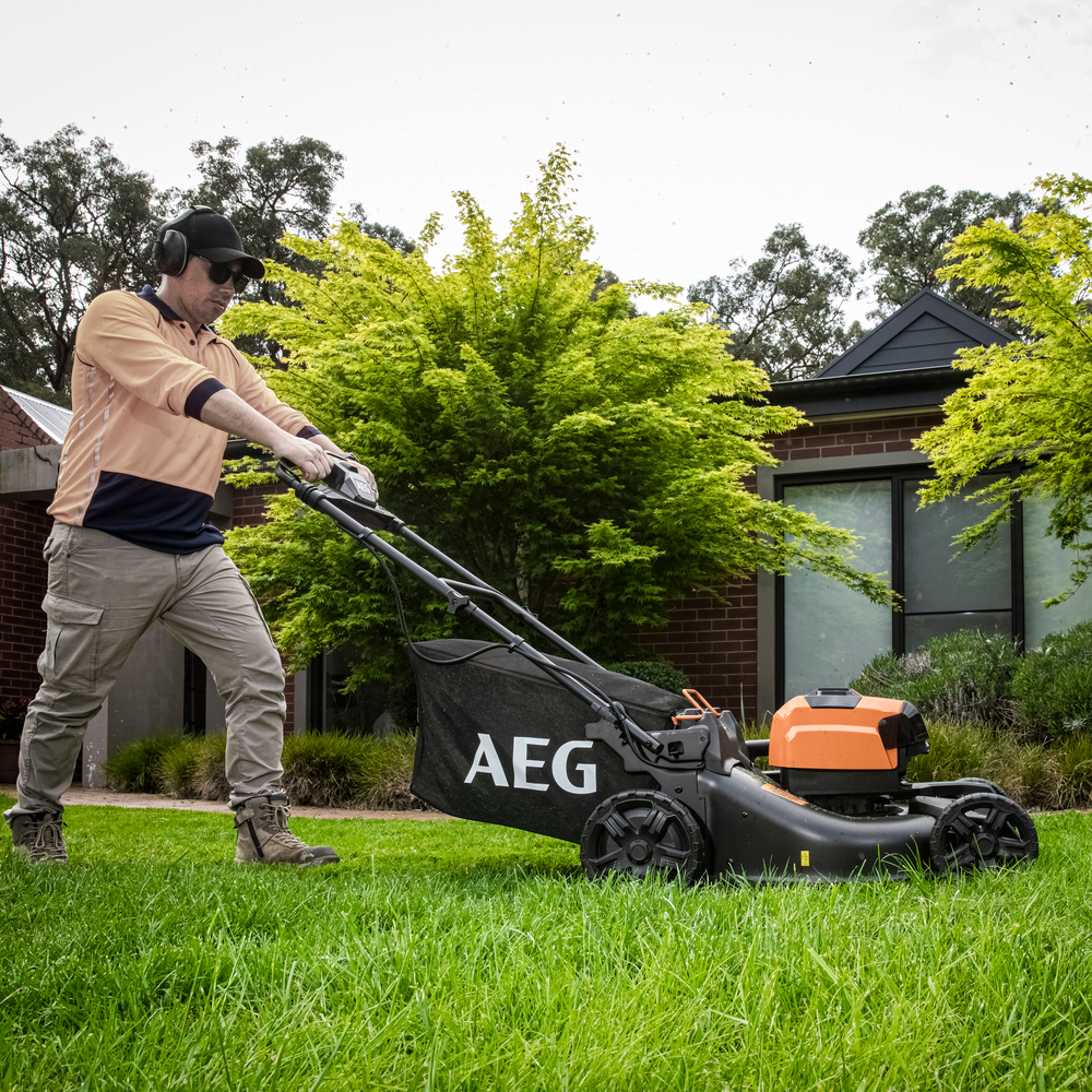 Aeg 58v lawn deals mower