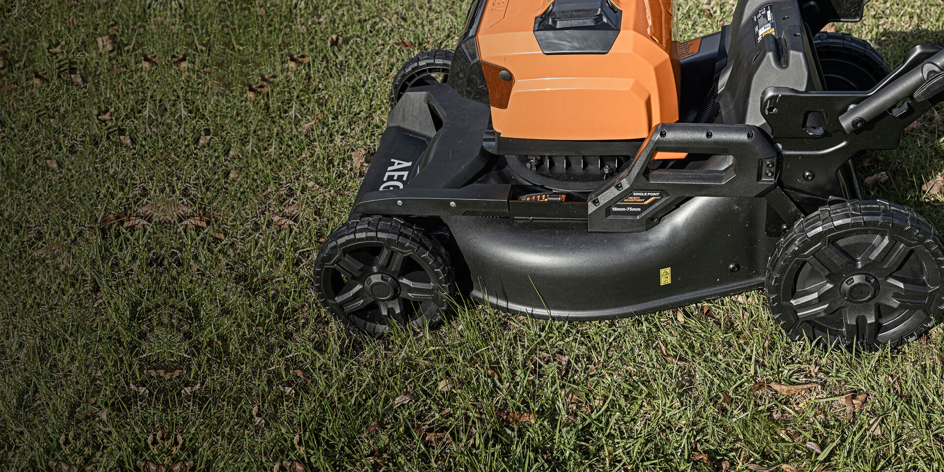 Aeg battery discount lawn mower review