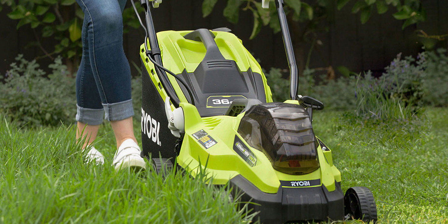 Ryobi 18 volt online cylinder mower